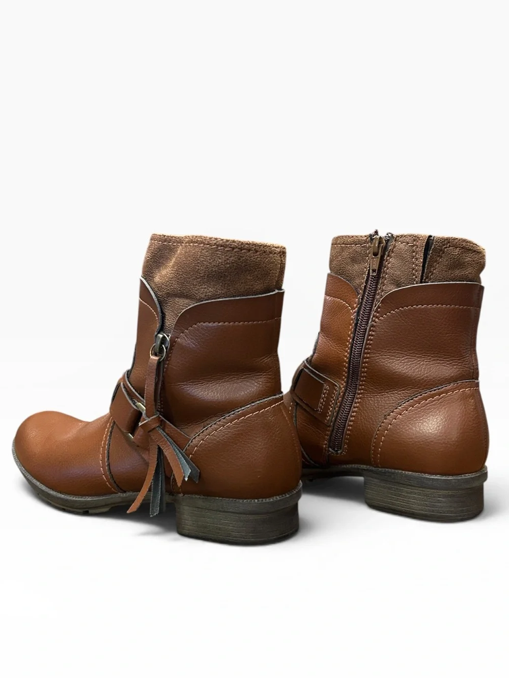 Clarks Riddle Avant Side Zip Ankle Boot in Tan/Brown Women’s Size 8